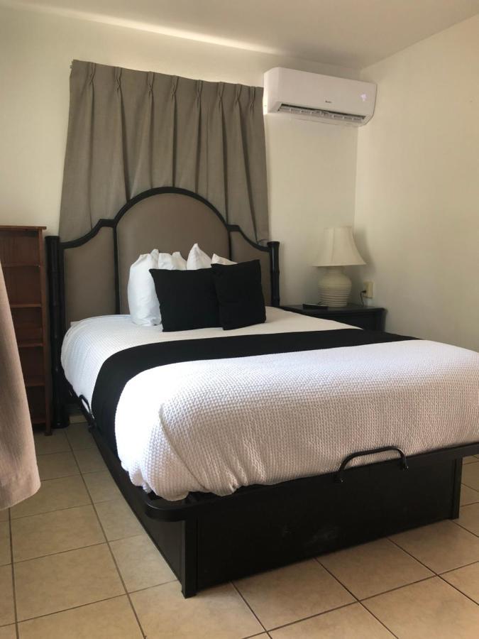 Holiday Isles Resort Madeira Beach Exteriör bild
